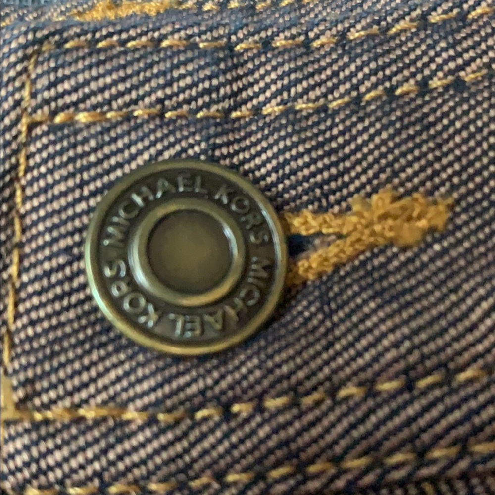 Jeans - Picture 2 of 4